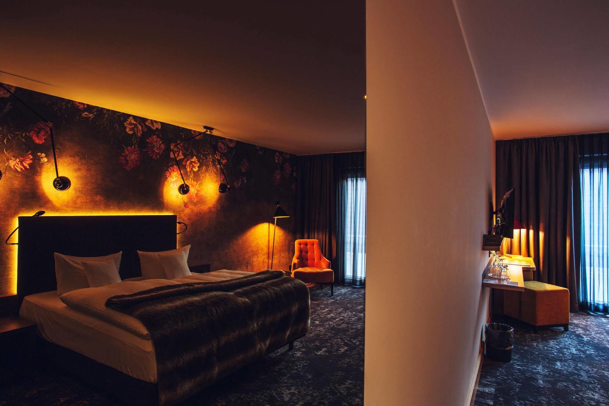 Thehotel At Lippischer Hof Bad Salzuflen Bagian luar foto